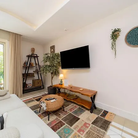 דירה Stunning Central Flat In Alanya With Shared Pool אלאניה