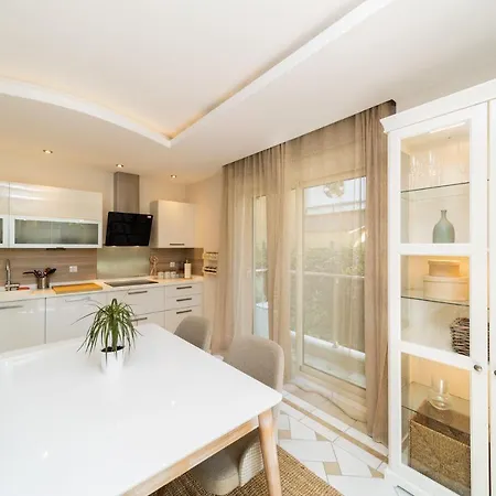 Stunning Central Flat In Alanya With Shared Pool Alanya